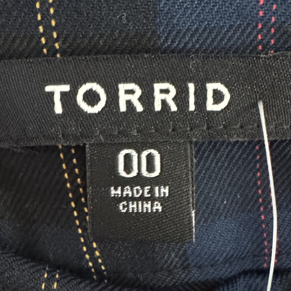 Torrid Navy and Yellow Plaid Skirt - Picture 2 of 7